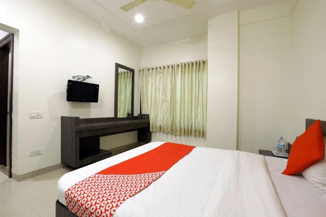 شيردي Oyo 4198 Hotel Shri Sai Murli المظهر الخارجي الصورة