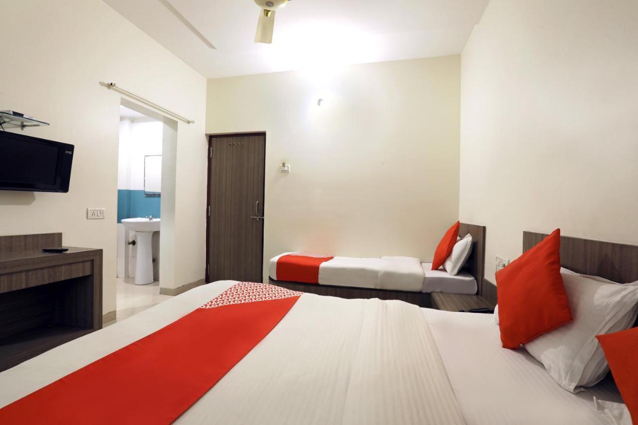 شيردي Oyo 4198 Hotel Shri Sai Murli المظهر الخارجي الصورة